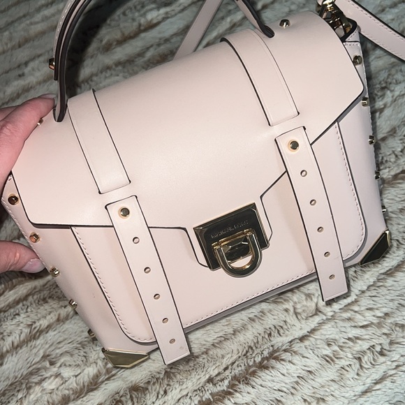 Michael Kors pink blush Manhattan handbag - Picture 3 of 6